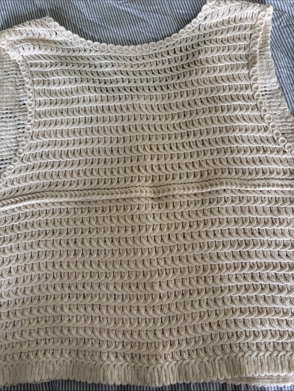 LC Lauren Conrad Cream Crochet Floral Tank - Picture 4 of 4